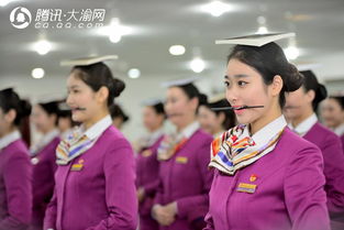 打探成渝高鐵 動妹 禮儀培訓 服務(wù)標準堪比空姐